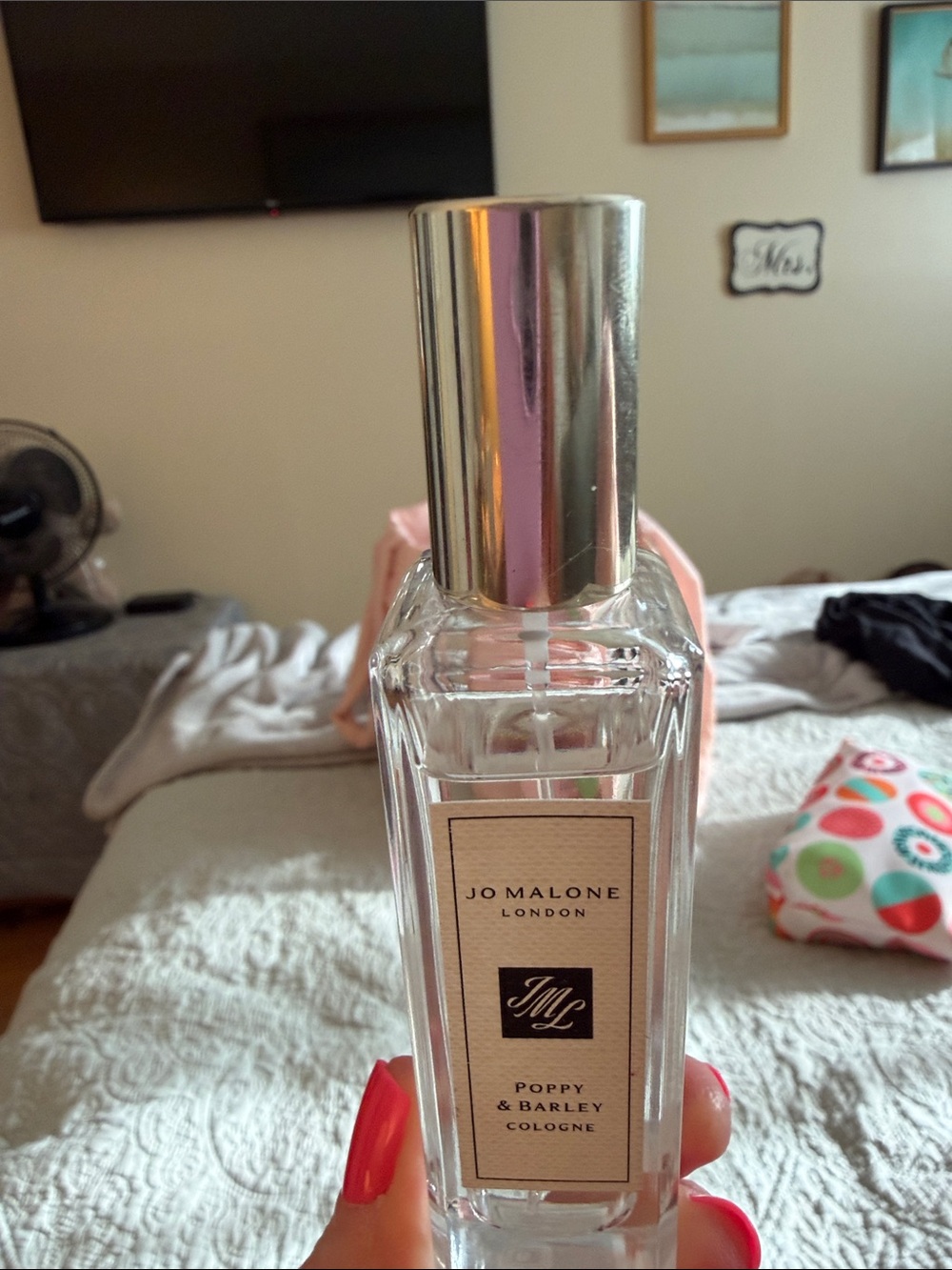 Jo Malone 1 oz. Poppy and Barley cologne. Sprayed less than 10 times. - Picture 2 of 3